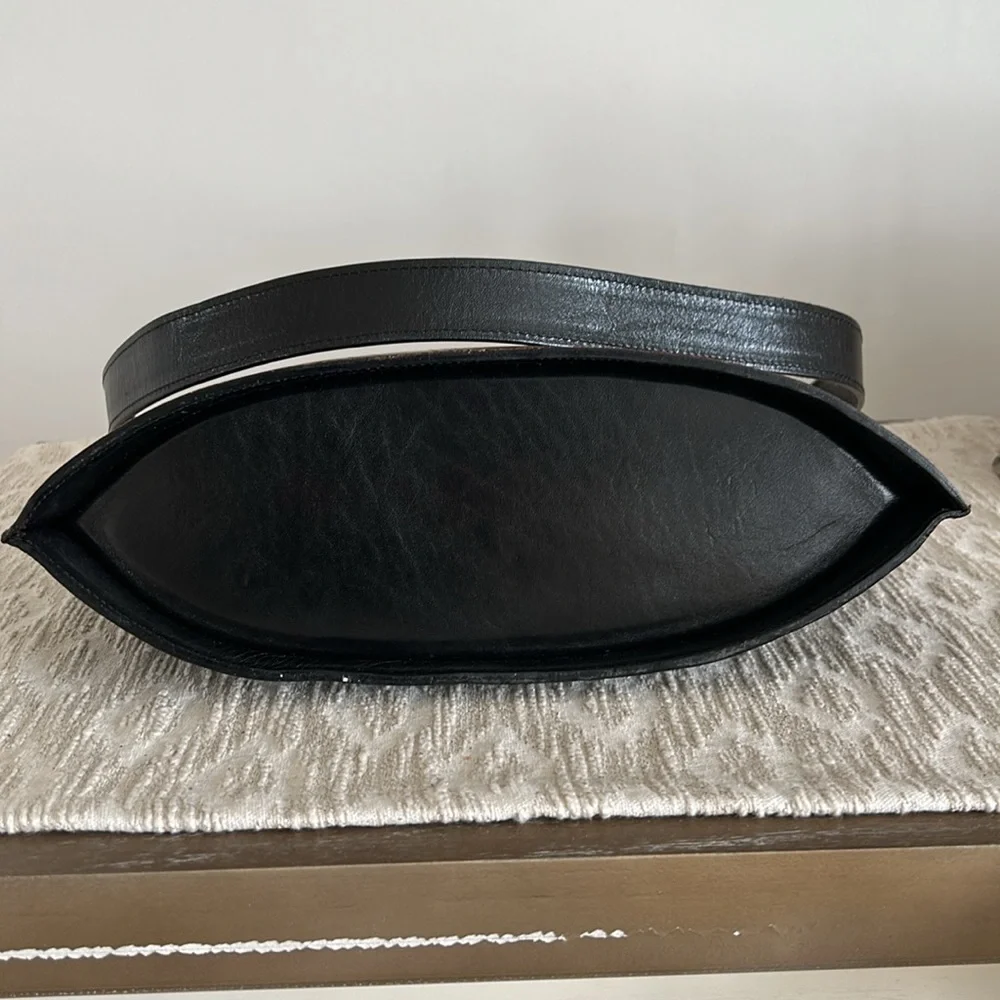 Bambas Work of Art Leather Shoulder Bag - Picture 7 of 12